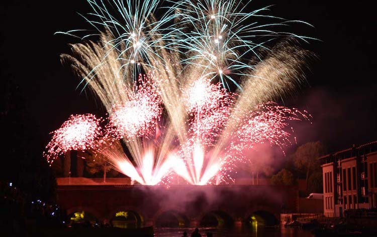 Fuochi d'artificio lago di Garda 2024: dove e quando